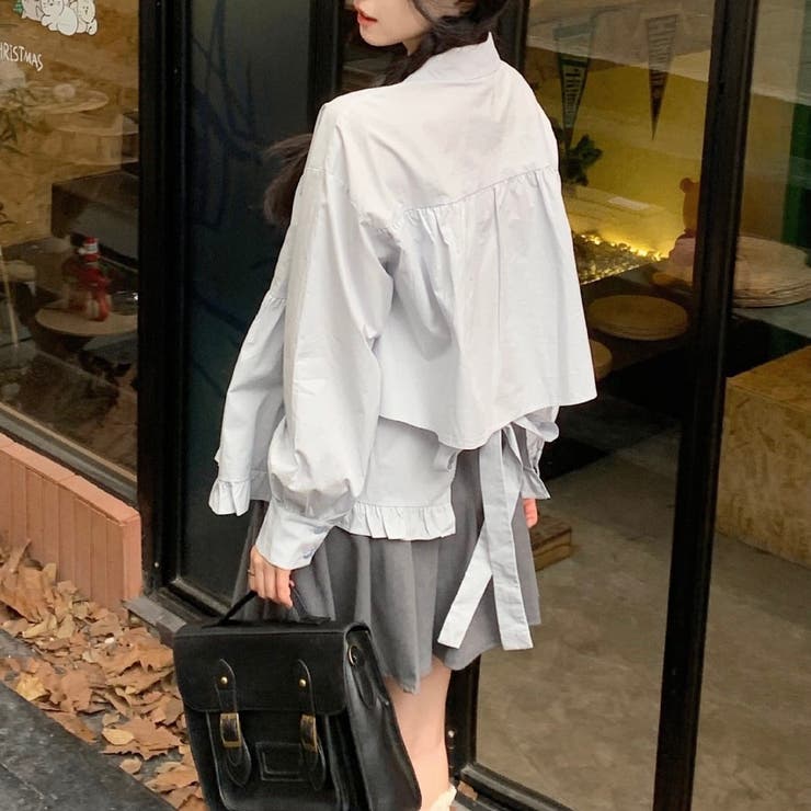 春夏新作】バックリボン三段シャーリング裾フリルブラウス[品番