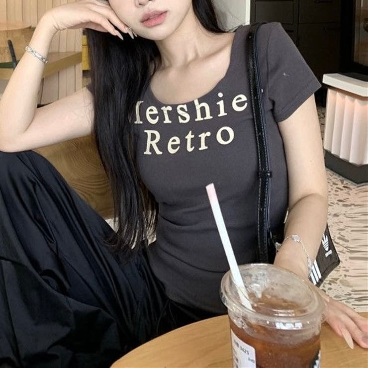 チャコールグレー | 【春夏新作】ラウンドネックロゴTシャツ | LADY LIKE 