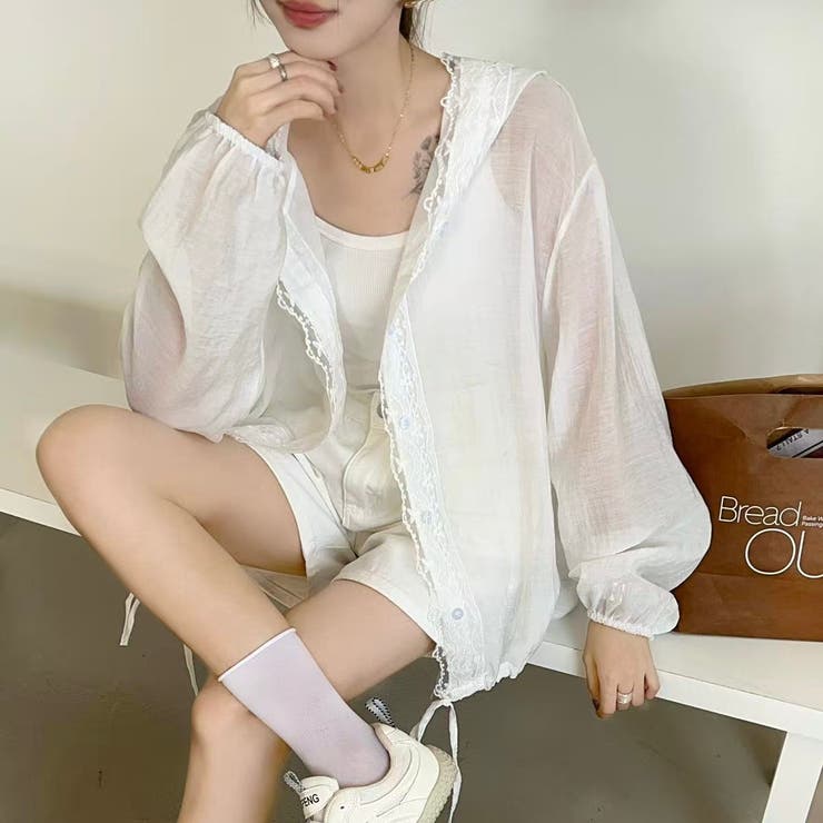 LAITERIE フード付きシャツ 新品 LAITERIE フード付きシャツ新品 