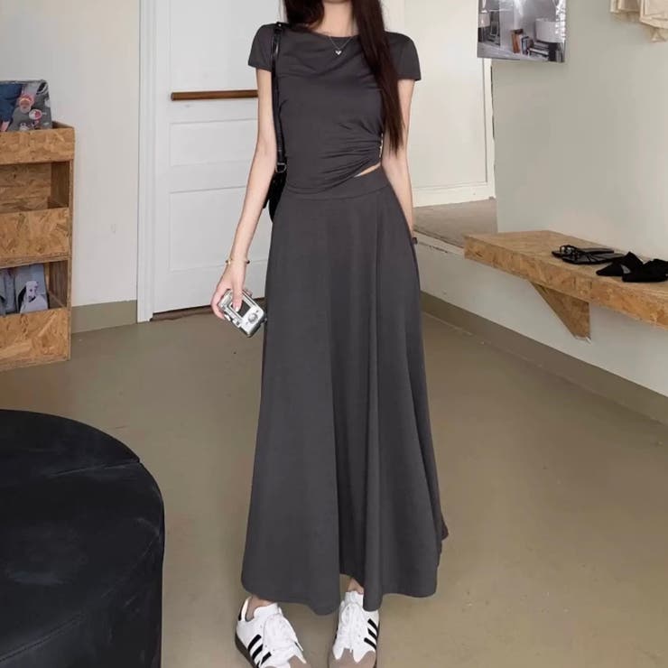 2点セット ストレッチTシャツ＆ロングスカートセットアップ[品番