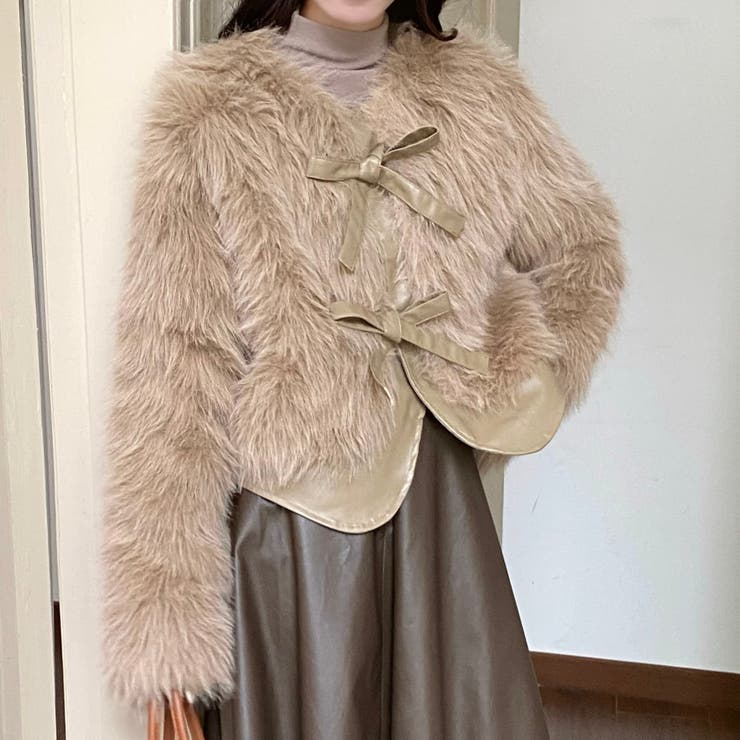 専用のお洋服 ライトベージュ フェイクファー ジャケット(値下げしました