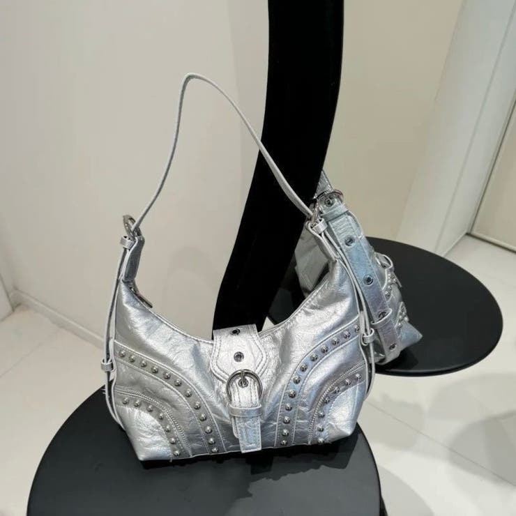 スタッズ付きショルダーバッグ[品番：SHNW0012011]｜LADY LIKE