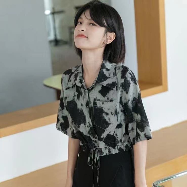 ショート丈半袖Tシャツ前開き 夏服 韓国ファッション[品番
