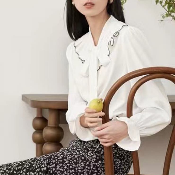 フリルスリーブVネックボウタイリボンブラウス 春 韓国ファッション | Sibra | 詳細画像3 