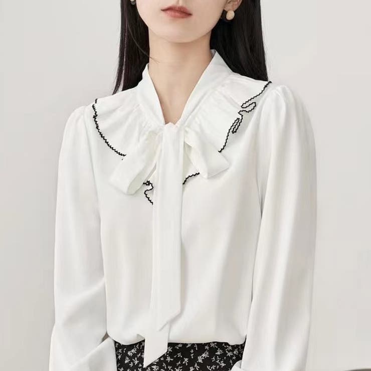 ホワイト | フリルスリーブVネックボウタイリボンブラウス 春 韓国ファッション | Sibra