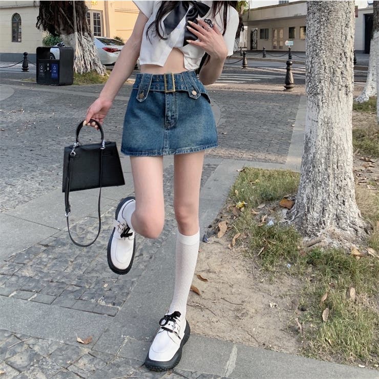 【KIMHEKIM】ベルト付きミニスカート(ネイビー) ビッグベルト インパン付きミニスカート ピグメントカーゴパンツ