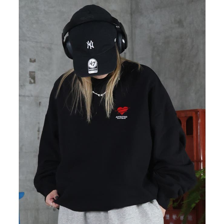 ILL S(イルズ)裏起毛 ハートワンポイント刺繍クルーネックスウェット | SHIFFON  | 詳細画像12 