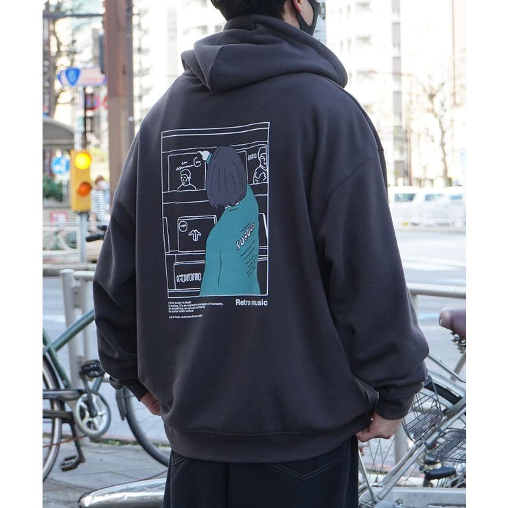 チャコール | ILL S（イルズ）イラストバックプリント ワンポイント刺繍 | SHIFFON 