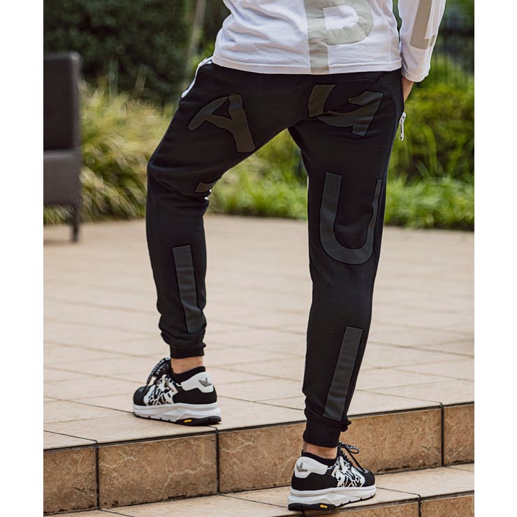 1PIU1UGUALE3 RELAX ビッグファスナーランダムロゴジョガーパンツ | SHIFFON  | 詳細画像2 