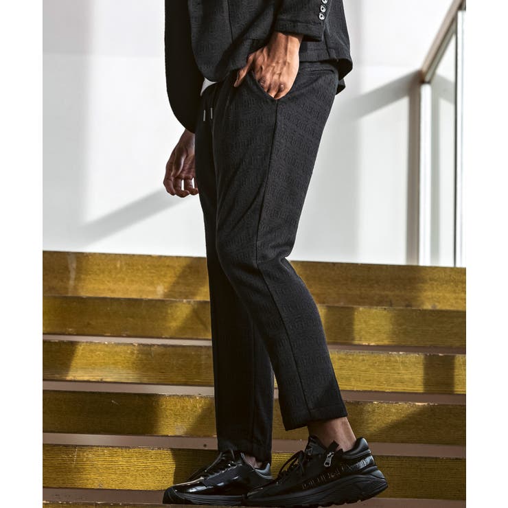 ブラック | 1PIU1UGUALE3 RELAX ウノピゥウノウグァーレトレ | SHIFFON 