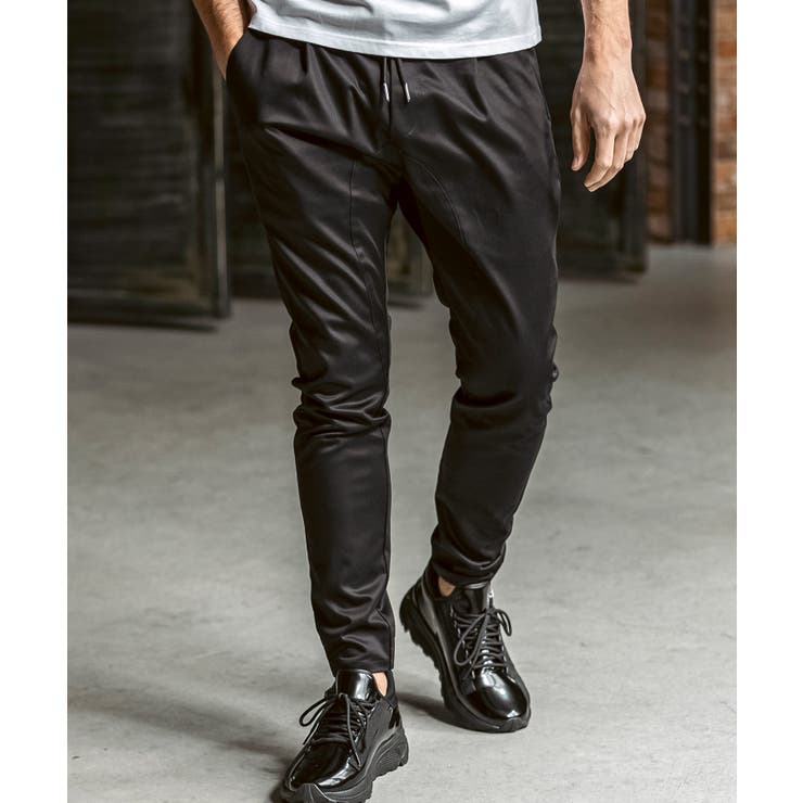 ブラック | 1PIU1UGUALE3 RELAX ウノピゥウノウグァーレトレ | SHIFFON 