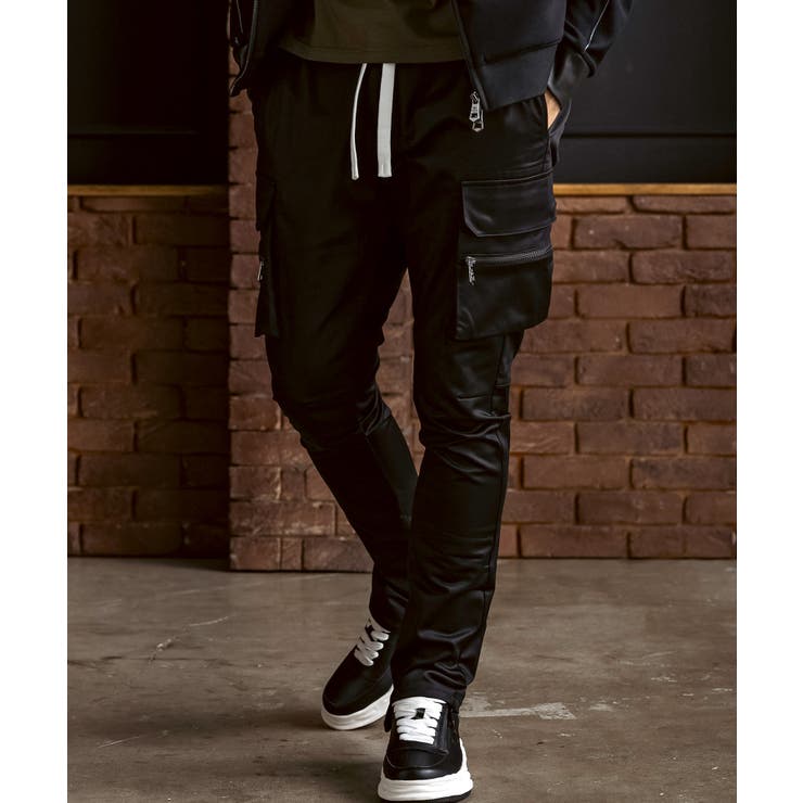 ブラック | 1PIU1UGUALE3 RELAX ウノピゥウノウグァーレトレ | SHIFFON 