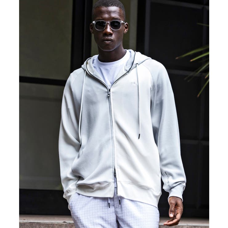 ホワイト | 1PIU1UGUALE3 RELAX ウノピゥウノウグァーレトレ | SHIFFON 