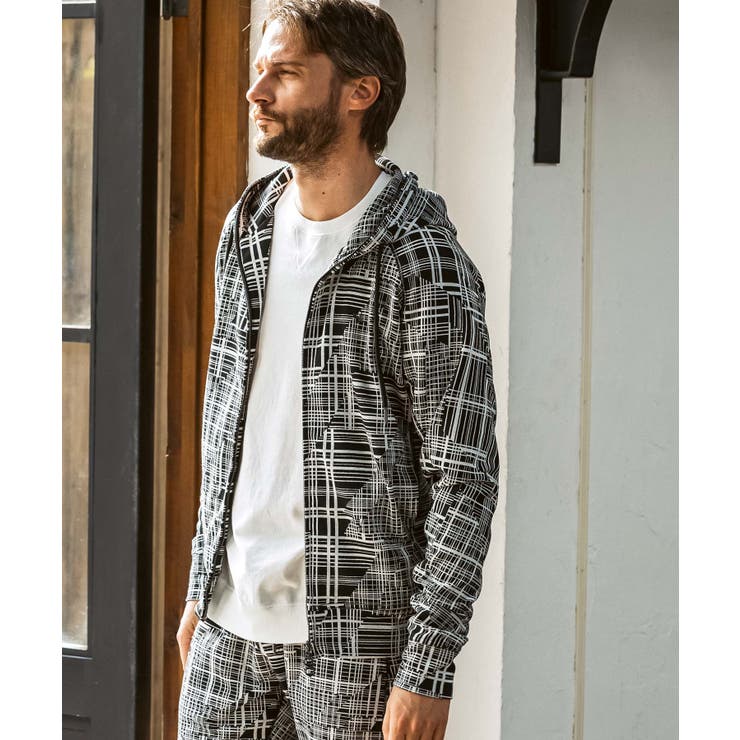 ブラック | 1PIU1UGUALE3 RELAX ウノピゥウノウグァーレトレ | SHIFFON 