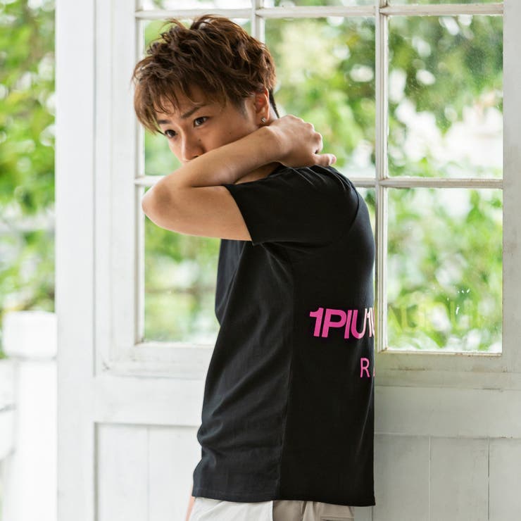 1PIU1UGUALE3 RELAX ネオンカラーロゴプリントTシャツ[品番