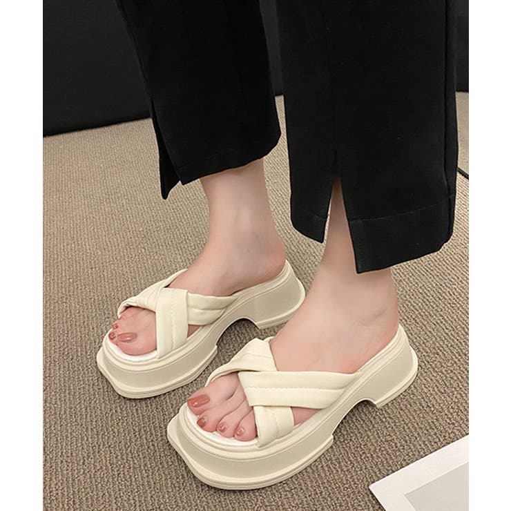 ホワイト | 冬新作 クロスベルト 厚底サンダル | ShopNikoNiko