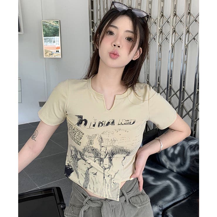 ベージュ | 冬新作 スリットネック ショート丈 | ShopNikoNiko