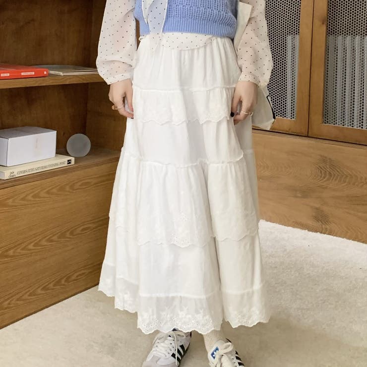 白い花柄刺スカート レース スカート[品番：JRKW0004971