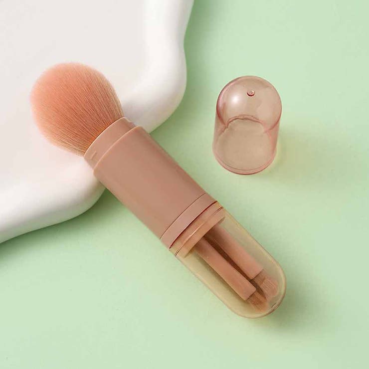 ベージュ | メイクブラシ4本セット4in1 持ち運び 携帯 | shoppinggo