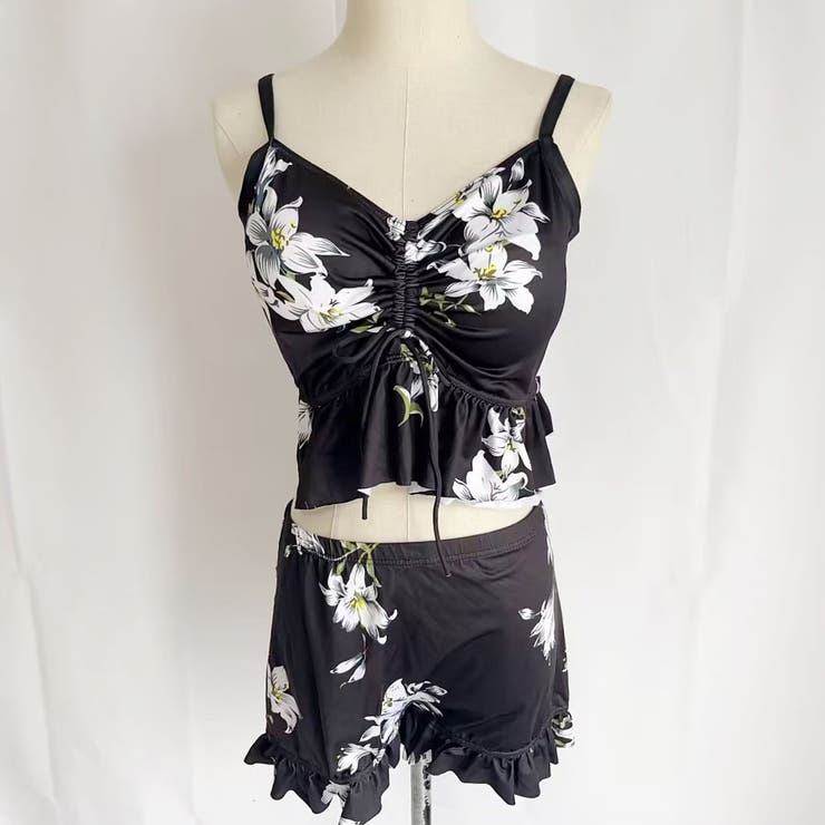 新品☆3L♪白×黒×花柄♪水着4点セット♪リゾートにも☆s846 水着 花柄 水着3点セット[品番：ZI000000134]｜IRADOWL（アイラ