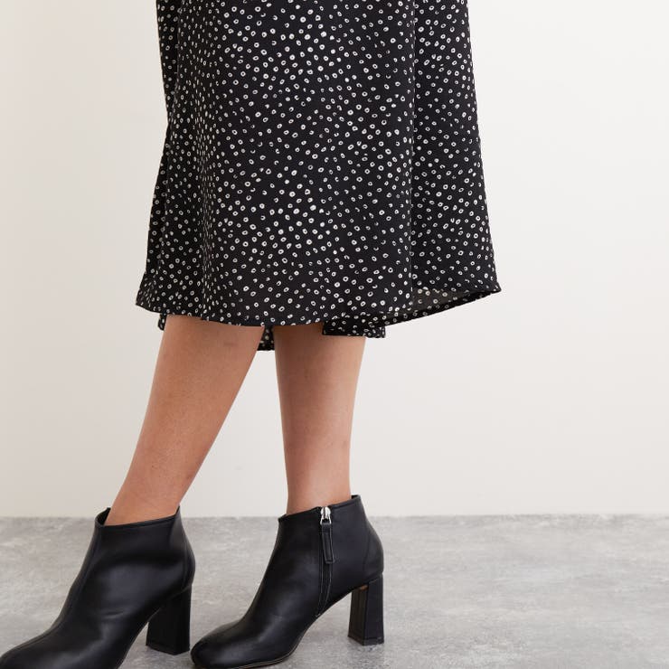 サイドスリットニットベスト付きデシン衿フリルロングワンピース | s.i.p | 詳細画像7 