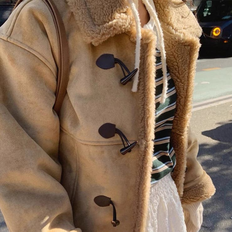 ゆるカワコーデ☆牛角ボタンミドル丈粒感ボアムートン風コート | 17kg | 詳細画像11 