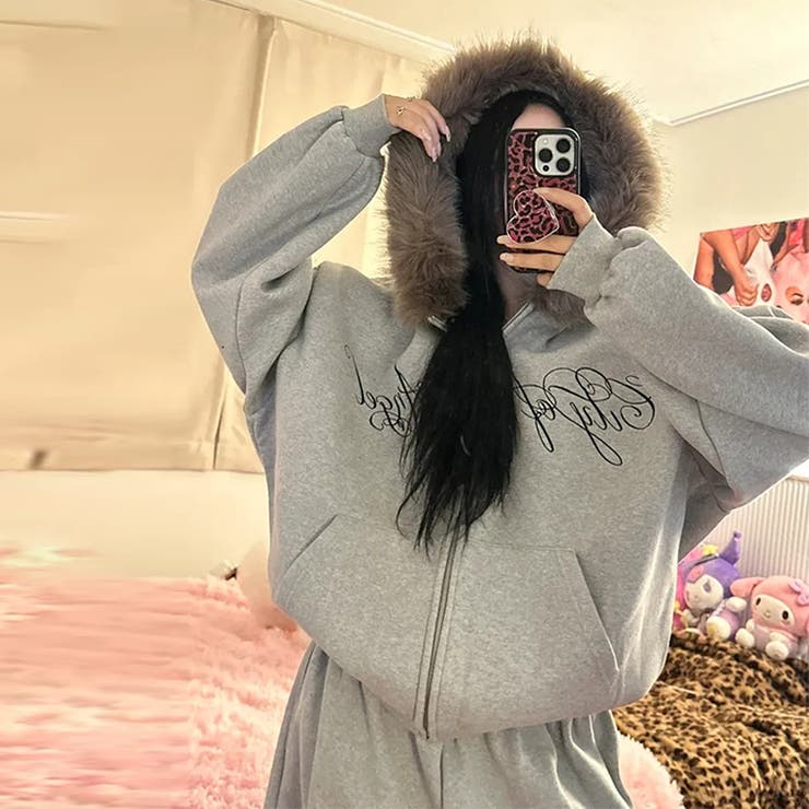甘辛系ガールズ☆保温裏起毛！大きめファー付き英字ジップパーカーアウター | 17kg | 詳細画像4 