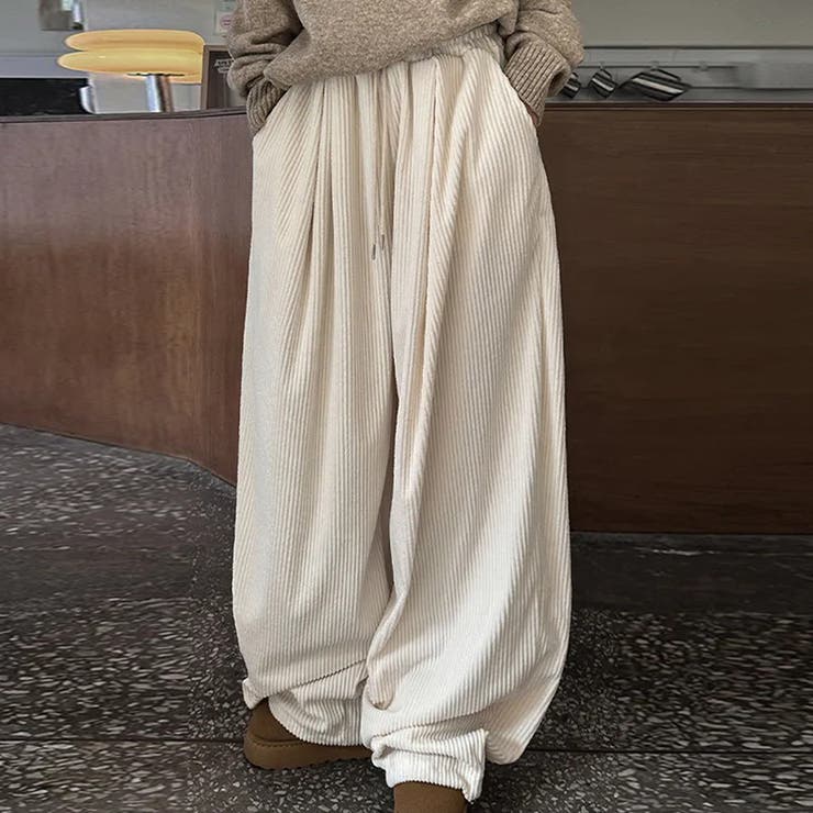 ベージュ | ゆるカワコーデ コーデュロイストライプ柄ウエストゴムドローストリング入りロングパ… | 17kg