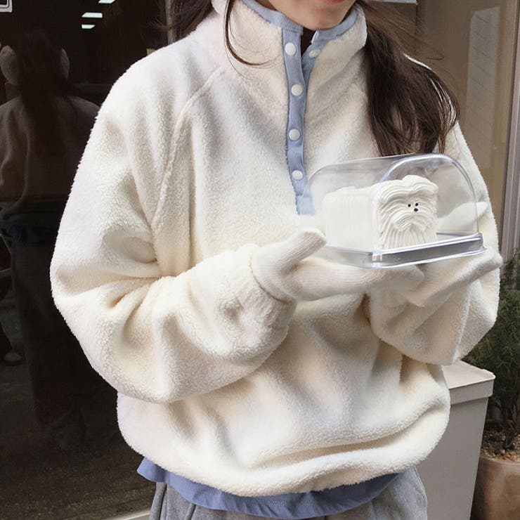ホワイト | 気負わず快適☆配色切替 ボアスウェット | 17kg