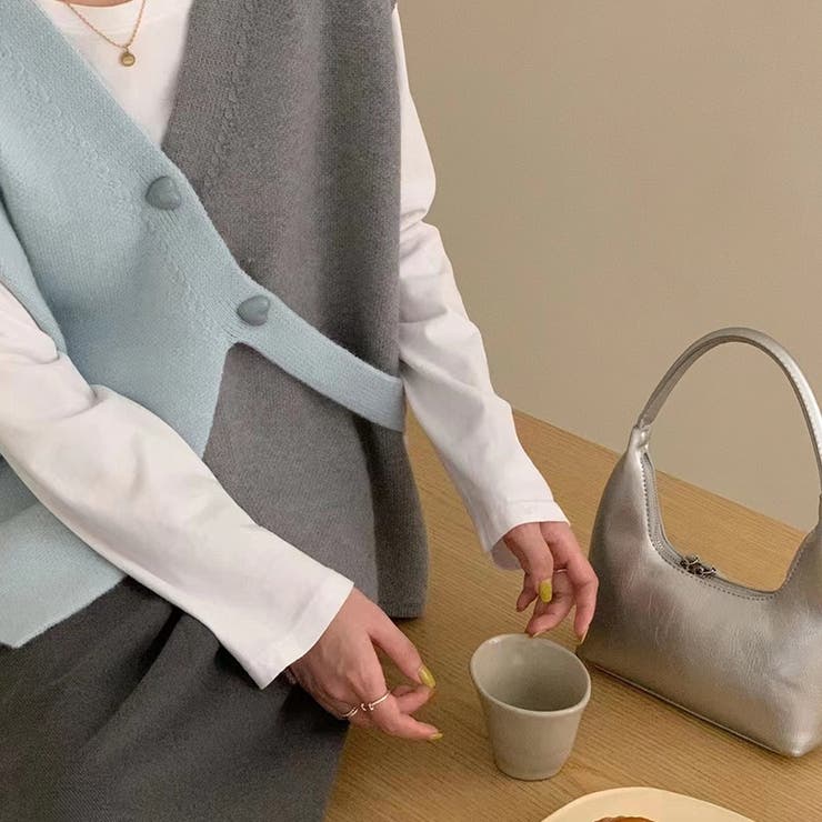 【SHOPLIST限定】大人っぽい斜めボタンVネックベストカーディガン | 17kg | 詳細画像3 