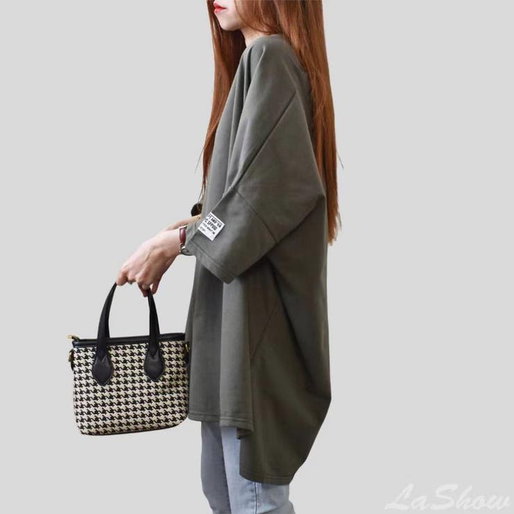 グリーン | 【SHOPLIST限定】大人っぽく優しい雰囲気が漂うピュアカラーロングTシャツ | 17kg