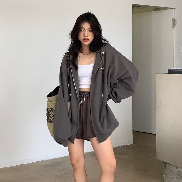 SHOPLIST限定】着こなしやすいシンプルなデザインのジップ