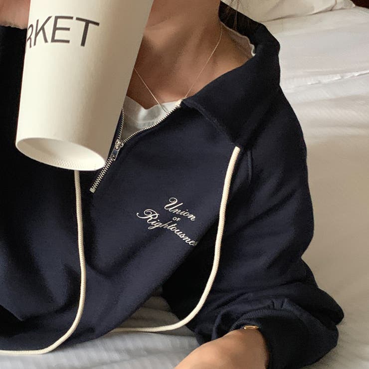 韓国　SATUR パーカー　数回使用　美品　春服 韓国 SATUR パーカー 数回使用 美品 春服 トップス