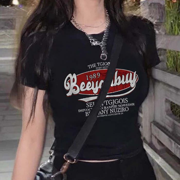 リトニア様♡激かわ♡　リゾート　Tシャツ　レギンス　ラフコーデ　ラスト1 JENNI love（ジェニィラブ）の「レイヤード風肩あきTシャツ（T