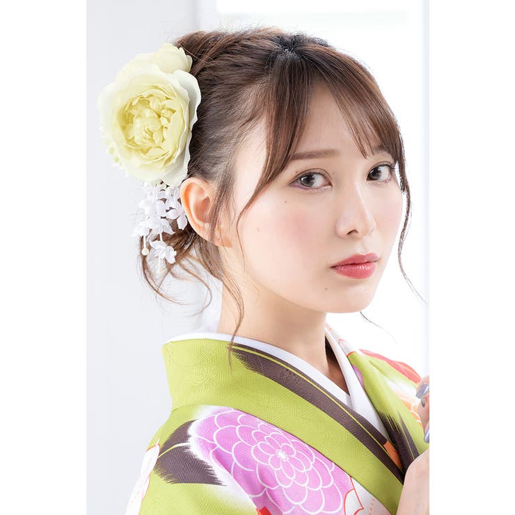 お花のヘアクリップ