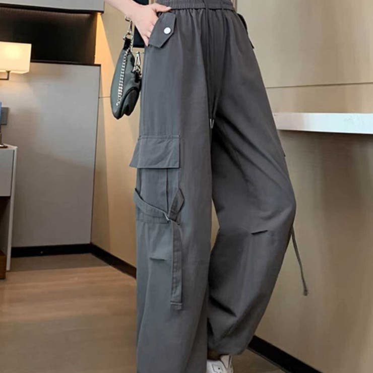 Saya⭐︎Alexander McQUEENのカーゴパンツ Alexander McQueen カーゴパンツ | ブラック | FARFETCH JP