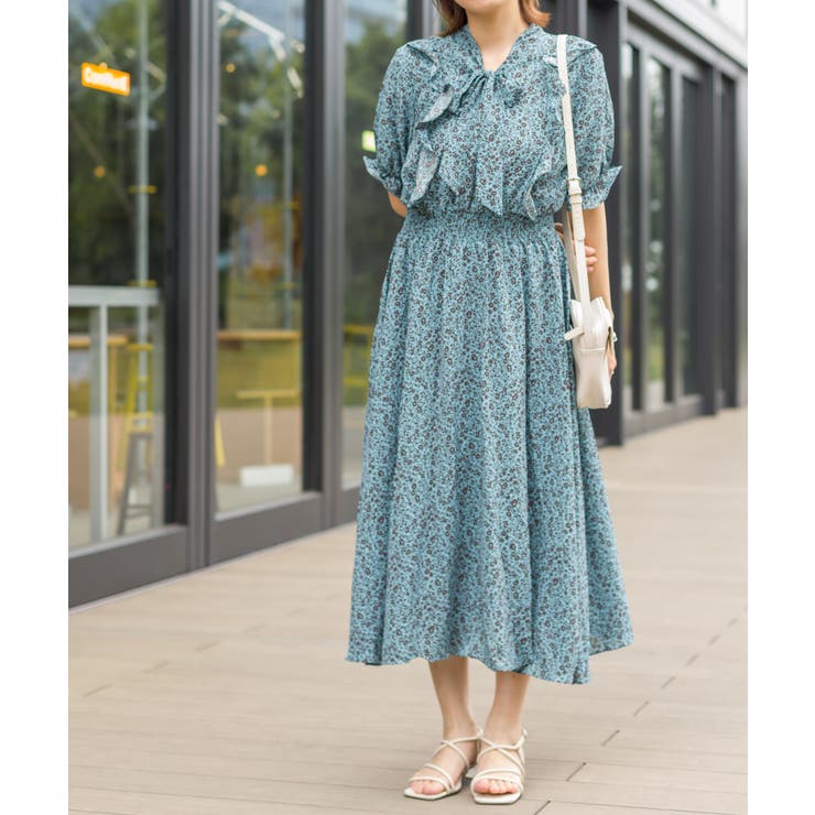 花柄フリル素でワンピース 花柄フリルギャザーワンピース｜ワンピース｜CECIL McBEE(セシル