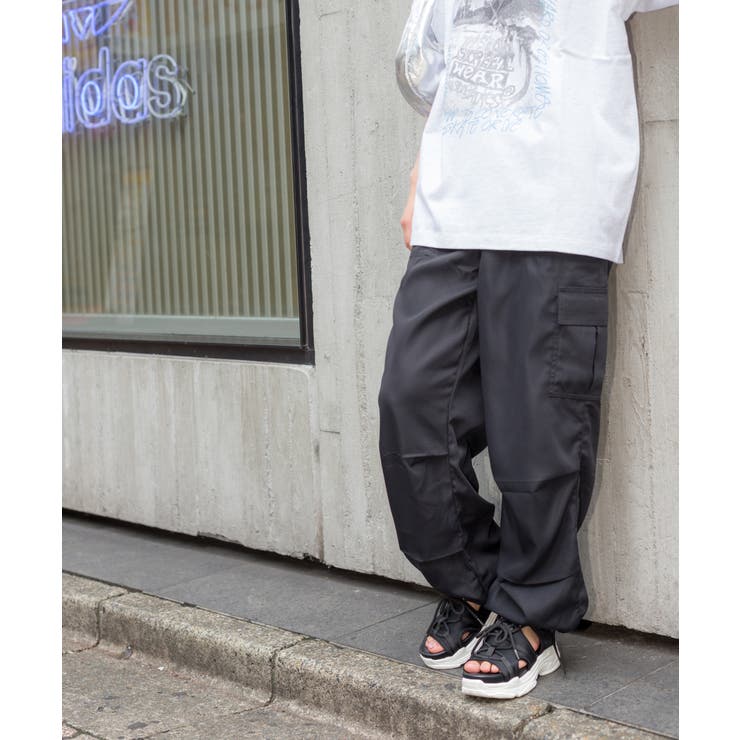 epnok（エプノック）の「【EPNK】Snap button tuck cargo pants