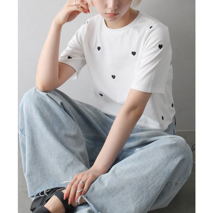 ハート刺繍Tシャツ | AND ON JIONE STORE（アンドオン）ジオン