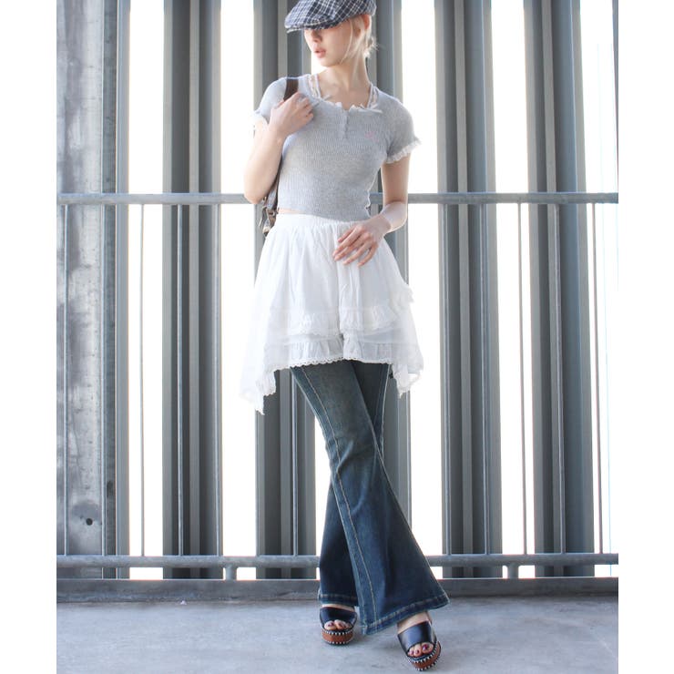 美品　PLUSPLUS フェイクレイヤードトップス　フリル 体型カバー】Aライン フェイクレイヤード トップス（カットソー