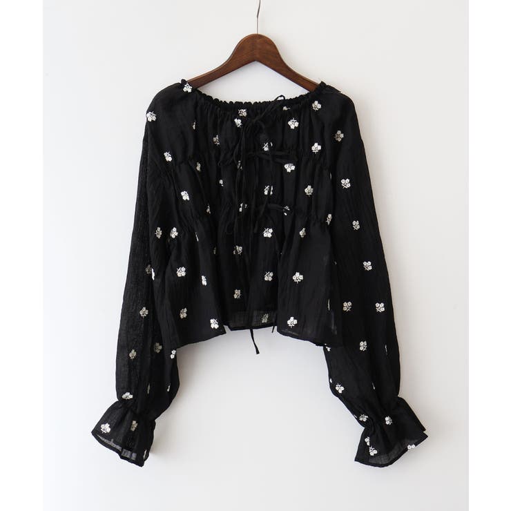 ブラック×ホワイト | 楊柳花刺繍リボンブラウス | SpRay
