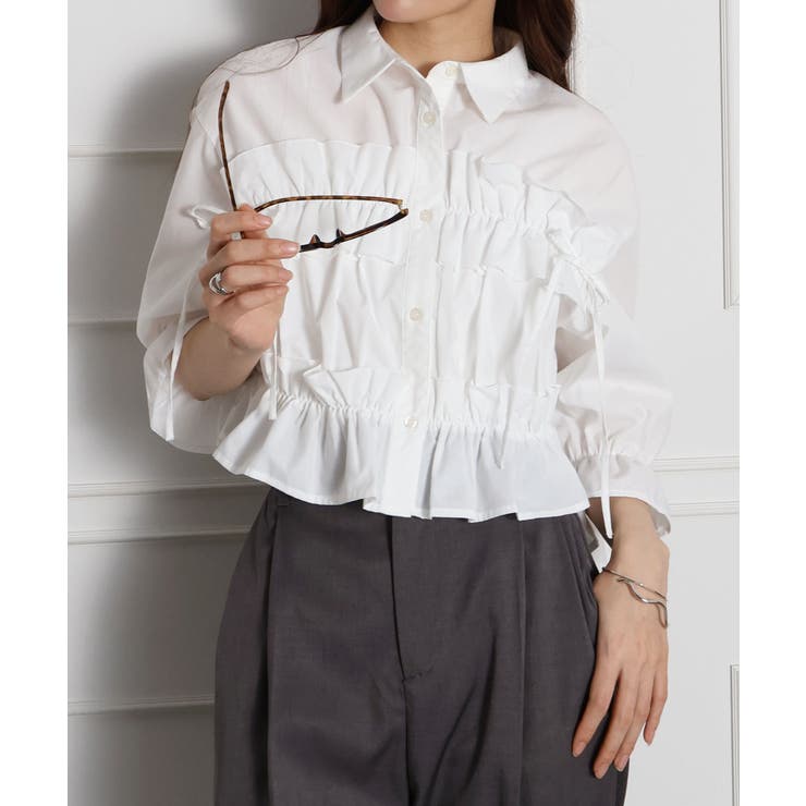 オフホワイト | フリル5分袖クロップドシャツ | SpRay