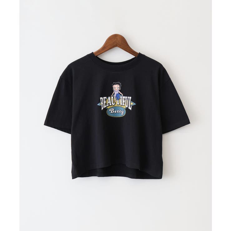 ブラック | BETTYプリントショート丈Tシャツ | SpRay