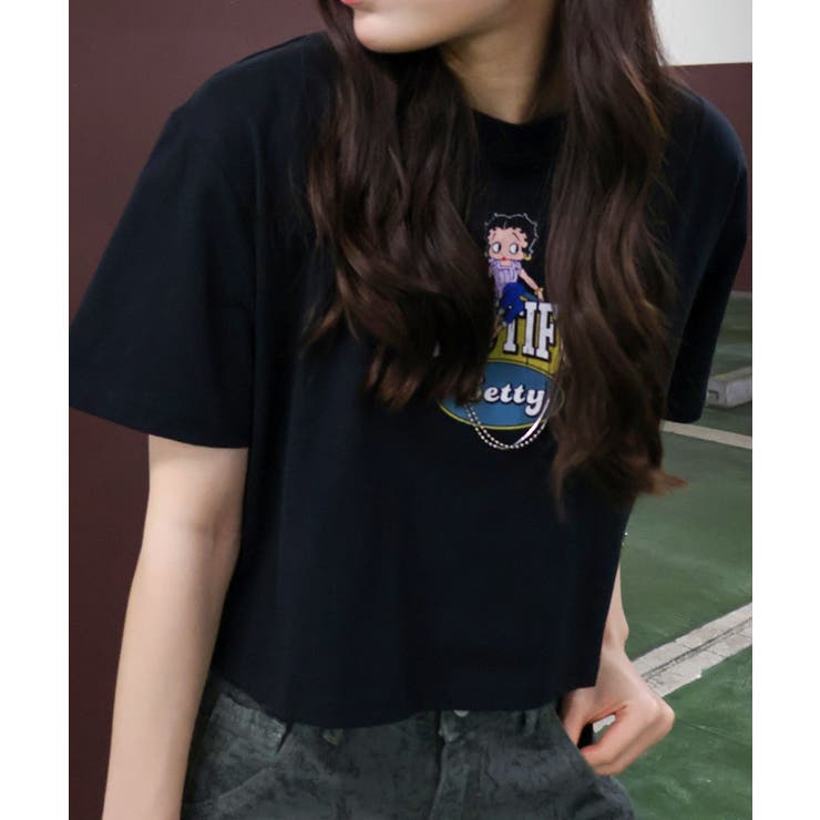 BETTYプリントショート丈Tシャツ | SpRay | 詳細画像17 