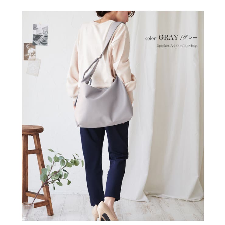 A4収納 13インチPC収納 裏面ロゴ 金ロゴ ショルダーバッグ DIESEL A4収納 13インチPC収納 裏面ロゴ 金ロゴ ショルダーバッグ