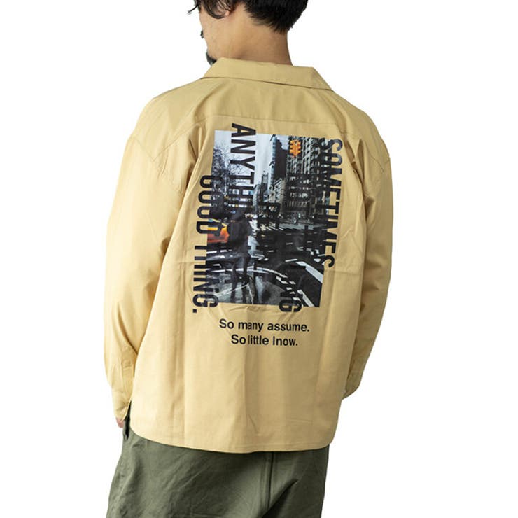 フォトバックプリントオープンシャツのベージュ