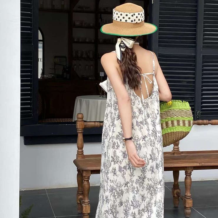 花柄　キャミワンピース　モノトーン　白黒 セール】モノトーン小花キャミワンピース（ワンピース）｜SpRay