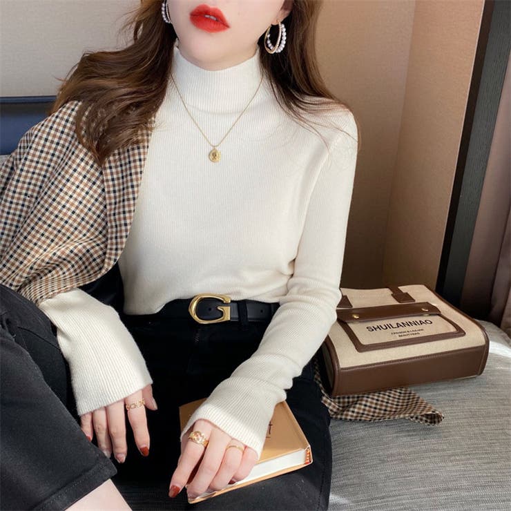 WHITE | リブ長袖ピタニット | TAXI 