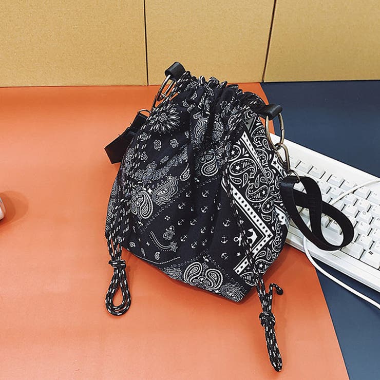 バンダナ柄巾着ショルダー 黒 ペイズリー BSOG003-3[品番：XO000004897  