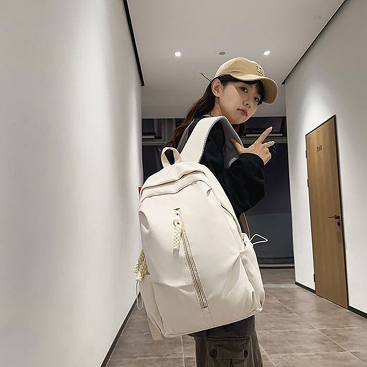 希少　EASTPAK バックパック　リュック　ベージュ　サンフェード フロントファスナー バックパック[品番：XO000005144]｜SVEC